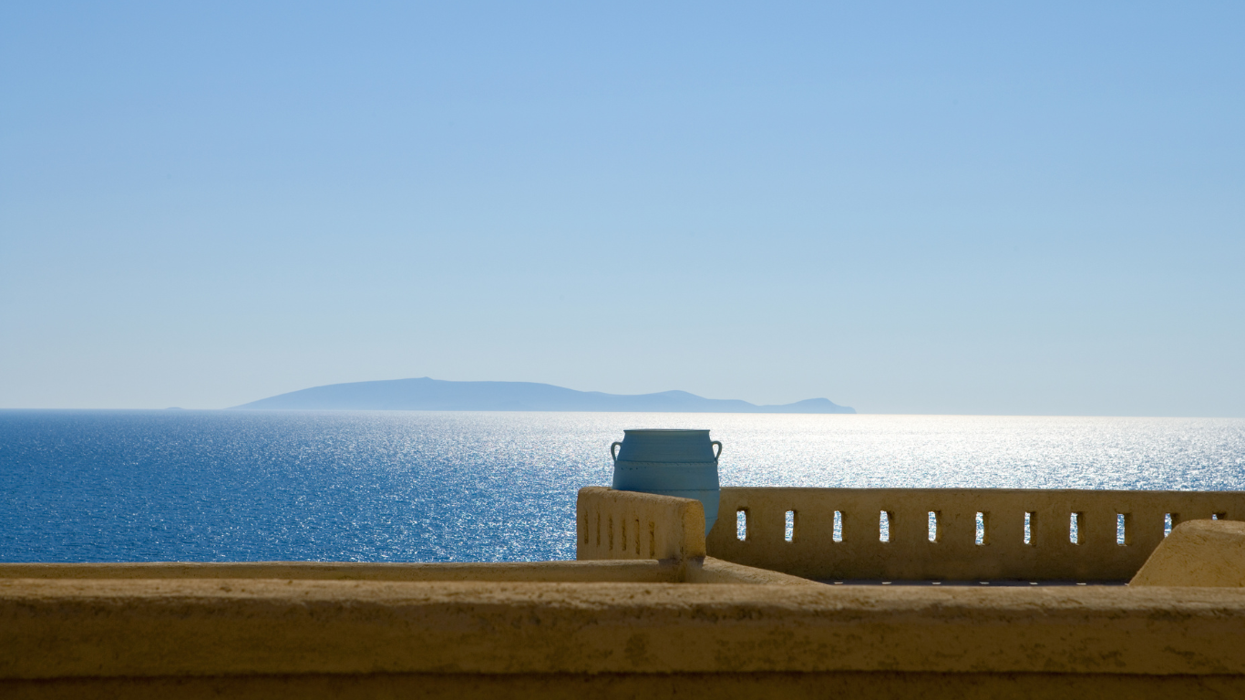 Gavdos belichaamt precies wat jij met Kretashop uitdraagt:
puurheid, eenvoud, authenticiteit en verbondenheid met de natuur.

De producten die jij aanbiedt  olijfolie, kruiden, honing  komen voort uit dezelfde waarden die je op Gavdos overal voelt. Het eiland is een herinnering aan wat Kreta ooit was, en wat jij met Kretashop probeert te bewaren en door te geven.