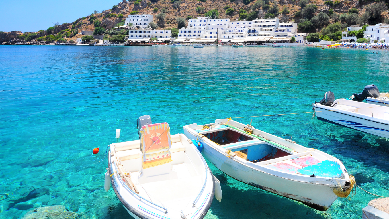 Rechtstreeks geïmporteerd uit Griekenland. Veel producten zijn biologisch en ambachtelijk bereid.
