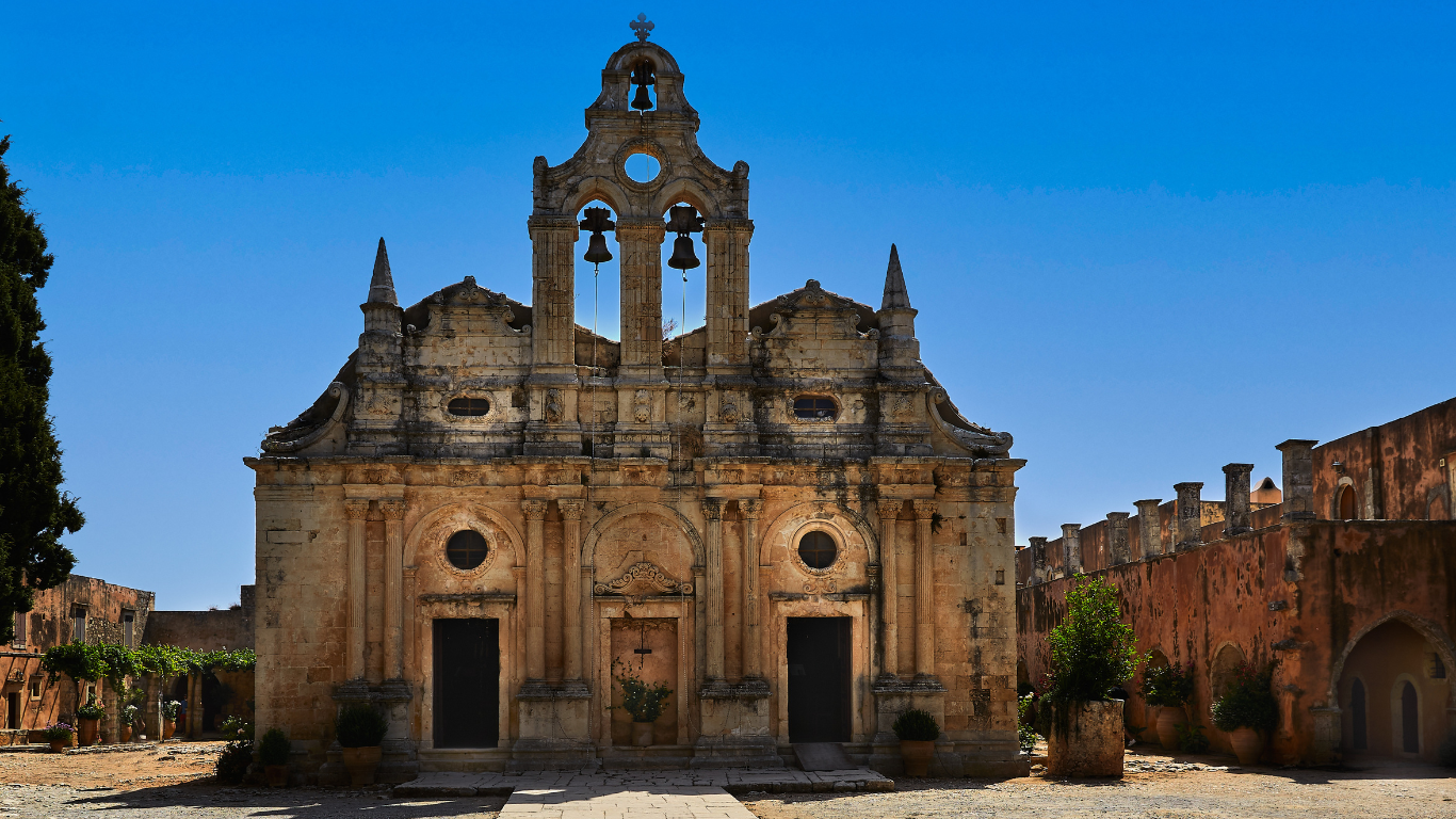 Historisch én spiritueel geladen, met panoramische vergezichten over het Kretenzische binnenland.