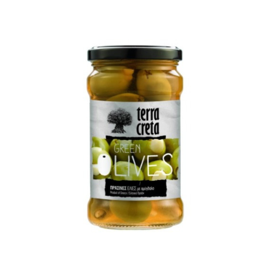 Knapperige groene olijven gevuld met hele amandelen. Uniek, puur en ideaal voor tapas, salades en borrelplanken. Authentieke kwaliteit van Terra Creta uit Kreta.  